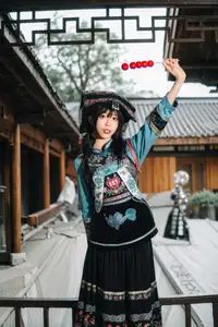 Mystical Ethnic Beauty: Xiao Wen Shines in Traditional Guizhou Attire Vol.8719-9