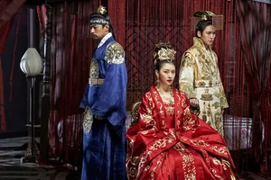 Ha Ji Won’s Ageless Beauty: How the Iconic K-Drama Actress Maintains Her Radiant and Youthful Glow at 48-3