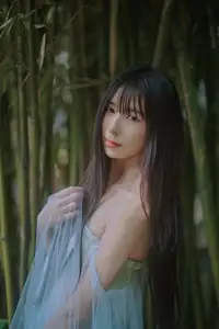 Xiao Yu: Orchid Garden Muse in YiTuYu Vol.8701 – Captivating Serenity Unveiled-17