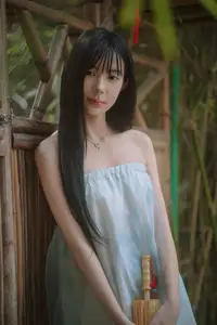 Xiao Yu: Orchid Garden Muse in YiTuYu Vol.8701 – Captivating Serenity Unveiled-7