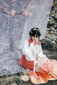 Nature's Muse: Qi Qi Ry's Serene Escape in YiTuYu Art Language Vol. 9037-8