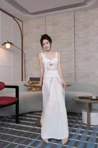 Elegant Fashion Portraiture: Yu Zi Jiang Fish in XiuRen No.10911 – A Stunning Aesthetic Photography Collection for Modern Style Inspiration-19