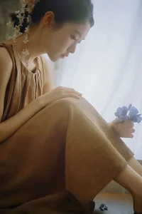 Chasing the Golden Hour: A Retro Visual Journey with Yi Zhi You Zi’s Art Language-45