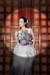 Radiant Actress in Elegant Stage Costume, Her Graceful Beauty Captivates Every Gaze on Stage.-11