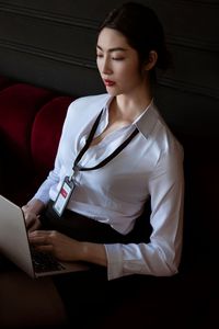 YiTuYu Vol.8298 Sang Ni: Elegant Professional Office Lady Style-1