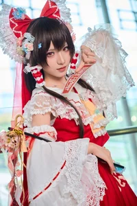 Stunning Hana Cosplay as Hualingmeng at Firefly Animation Carnival: Exquisite Floral Fantasy Fashion and Elegant Hanfu-Inspired Design for Anime Lovers-24