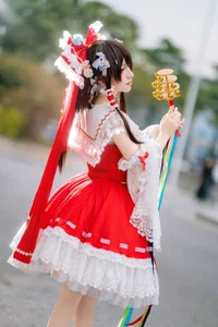 Stunning Hana Cosplay as Hualingmeng at Firefly Animation Carnival: Exquisite Floral Fantasy Fashion and Elegant Hanfu-Inspired Design for Anime Lovers-4