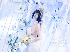 Stunning New Jersey Azur Lane Cosplay by Yi Se Yu: A Futuristic Visual Masterpiece-10