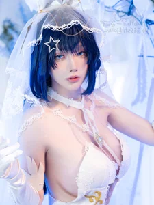 Stunning New Jersey Azur Lane Cosplay by Yi Se Yu: A Futuristic Visual Masterpiece-4