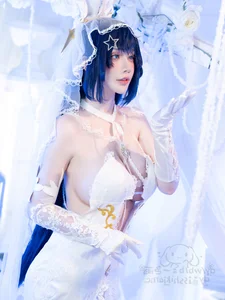 Stunning New Jersey Azur Lane Cosplay by Yi Se Yu: A Futuristic Visual Masterpiece-19