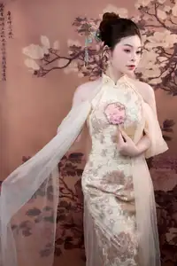 Captivating Asian Beauty: Elegant Woman in Traditional Attire Adorned with Exquisite Pearls.-6