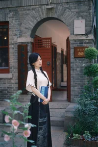 Elegant Fashion Portraits of Xu Jia Yue: YiTuYu Art Language Vol.9354 Aesthetic Photography Collection-12