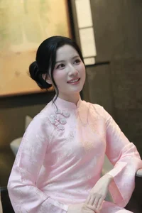 Elegant White Silk Vietnamese Ao Dai with Hand-Embroidered Lilies - Luxurious Traditional Dress for Weddings and Formal Events-1