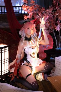 Discover the captivating Wuthering Waves Changli cosplay-5