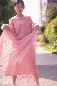 Pure Elegance with Miku Tanaka in FLASH Prime No.1772-12