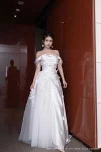 Pure Elegance: Liu Ting Ting in XiuRen No.10814 Collection-1