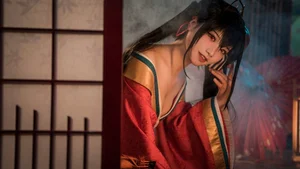 Stunning Taihou Cosplay by Yi Miao Jun: Exclusive Azur Lane Racing Queen Collection (56P) - High-Quality Anime Photography-1