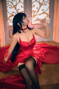 Stunning Taihou Cosplay by Yi Miao Jun: Exclusive Azur Lane Racing Queen Collection (56P) - High-Quality Anime Photography-29