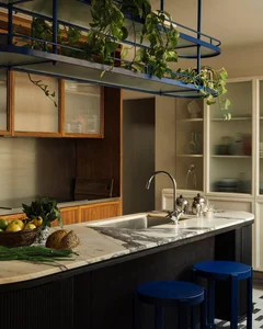 Warm 160m2 apartment for a young family transformed from a rigid office-17