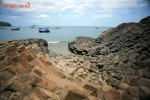 View Ganh Da Dia Dak Lak: Ancient Volcanic Wonder, Mystical Beauty Captivating Tourists-7