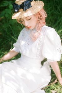 YiTuYu Art Language Vol.8293 Fei Fei: Captivating Vintage Charm in Nature's Embrace-14