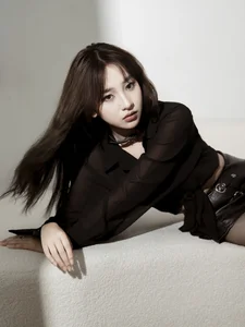 Elegant Portrait Photography by YiTuYu Art Language Vol.9235 Featuring Model Rou Rou – Stunning High-Resolution Aesthetic Gallery-16