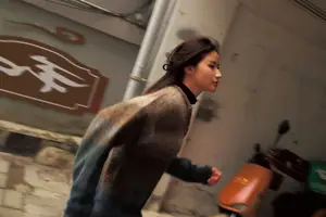 Yang Jia Xin: Pensive Beauty in YiTuYu Art Collection-3