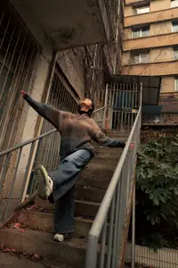 Yang Jia Xin: Pensive Beauty in YiTuYu Art Collection-23