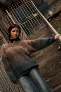 Yang Jia Xin: Pensive Beauty in YiTuYu Art Collection-10