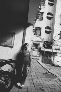 Yang Jia Xin: Pensive Beauty in YiTuYu Art Collection-17