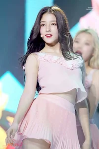 Radiant K-Beauty Inspiration: Sweet and Elegant Korean Girl Aesthetic-29