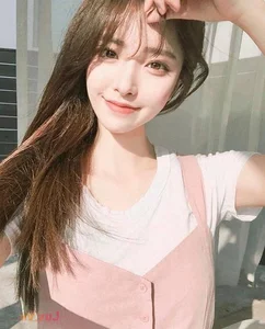 Radiant K-Beauty Inspiration: Sweet and Elegant Korean Girl Aesthetic-19