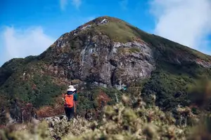 Conquer Ky Quan San: Witness the majestic sea of clouds after a challenging journey to the Northwest peak-10