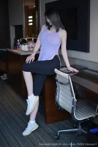 XiuRen No.10682: Da Ji Toxic showcases her healthy, captivating figure in sportswear-7