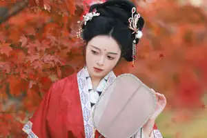 YiTuYu Vol.8605: Sui Sui Ru Yi – Classical Charm Amidst Autumn Hues-15