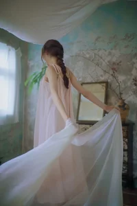 Aesthetic Sunset Portraits: Kan Bu Qing Xiao Gui in YiTuYu Art Language Vol.9137 – Capturing the Magic of Golden Hour Photography-35