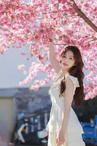 Captivating chickkii: A Vision of Spring Under Cherry Blossoms - YiTuYu Vol.8707-12