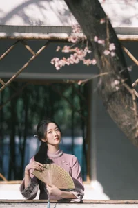 Timeless Elegance of Xiao Ye Ye Lou Xin Yue Moon in YiTuYu Vol.8849-0