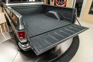 See the Chevrolet Silverado 1987: The classic pickup truck collectors dream of-8