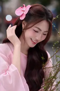 Gentle Pink Ao Dai: Vietnamese Beauty Shines by Hoan Kiem Lake in Spring Hanoi-11