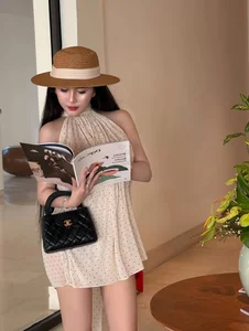 Tropical Escape: Luxury Resort Fashion and Summer Travel Inspiration for Your Next Dream Vacation-0