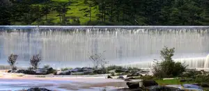 Discover Ankroet Dam Da Lat: A 'Hidden Paradise' with majestic waterfalls, ideal for stunning photos amidst wild mountains.-10