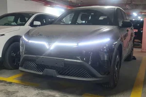 Discover the VinFast VF MPV 7 – A Sleek, High-End Electric Minivan Redefining Sustainable Travel and Family Comfort-1