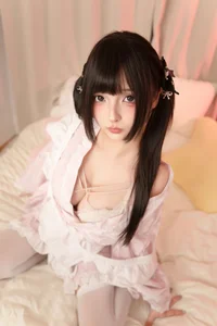 Dreamy Aesthetics: Kagurazaka Mafuyu in the  Collection-2