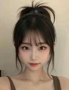 Sweet See-Through Bangs Style: Pretty Girl Shines with Gentle Feminine Charm-14