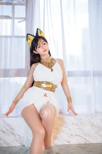 Sakurai Ningning: The Ethereal White Cat Girl Cosplay Aesthetic-0