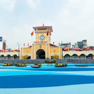 Discover the Stunning New Look of Ben Thanh Market: Ho Chi Minh City's Iconic Landmark Renovated for Travelers and Locals-9