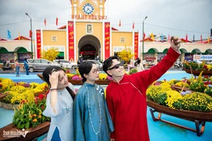 Discover the Stunning New Look of Ben Thanh Market: Ho Chi Minh City's Iconic Landmark Renovated for Travelers and Locals-11