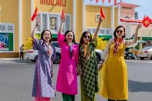 Discover the Stunning New Look of Ben Thanh Market: Ho Chi Minh City's Iconic Landmark Renovated for Travelers and Locals-10