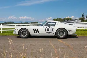 Ferrari 250 GTO 1962: Unrestored "Precious Horse" in Unique Bianco Speciale - Super Expensive!-2